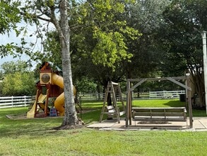 1166 Manak Rd in Sealy, TX - Building Photo - Building Photo