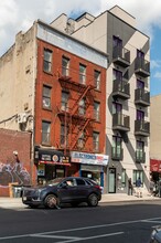 901 DeKalb Ave in Brooklyn, NY - Building Photo - Building Photo