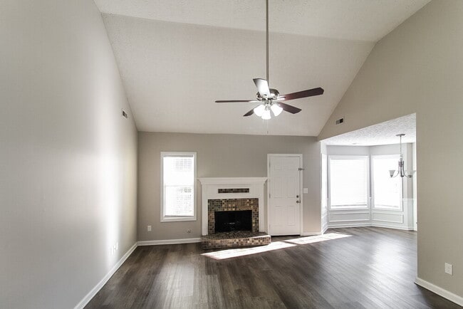 125 Eastfield Ct in Fayetteville, GA - Building Photo - Building Photo