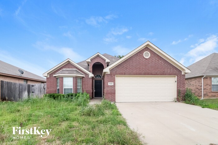 1124 Manhassett Ct in Fort Worth, TX - Building Photo