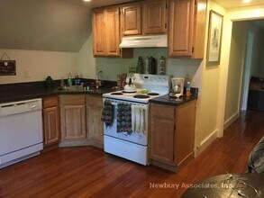 48 Bellevue St, Unit PH in Boston, MA - Building Photo - Building Photo