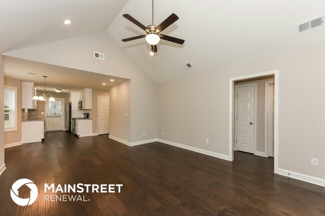 122 W Hite St in Gallatin, TN - Foto de edificio - Building Photo