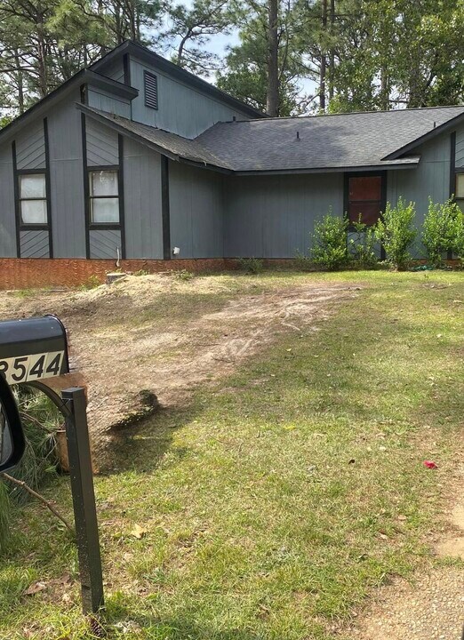 3544 Torbay Dr in Fayetteville, NC - Building Photo