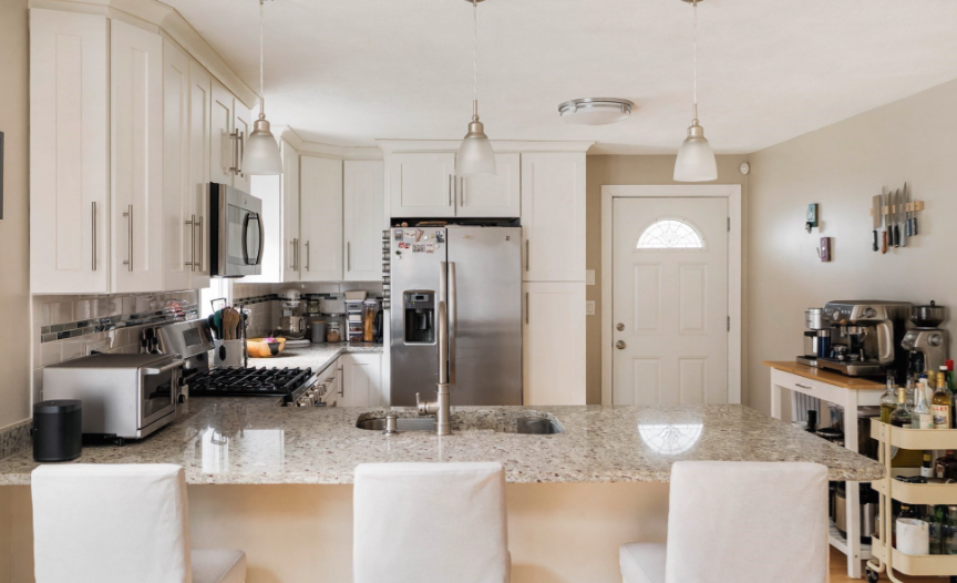 41 Essex St, Unit 1 in Cambridge, MA - Building Photo