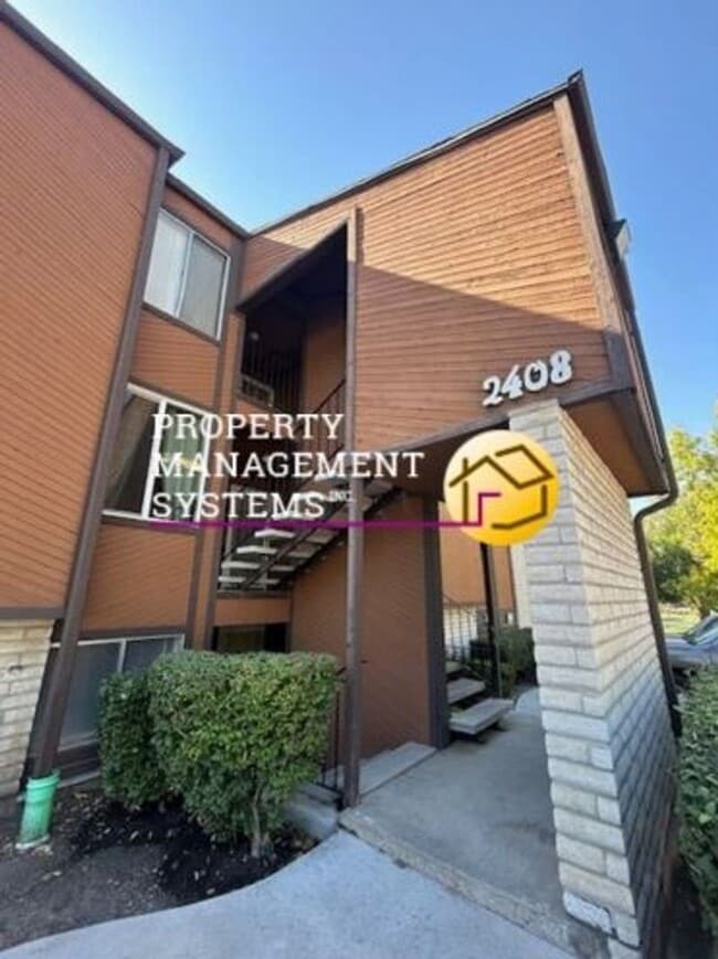 property at 2408 S Elizabeth St