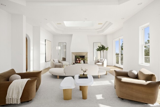 property at 1939 Stradella Rd