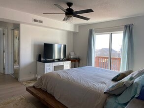 1140 NW 12th St in Lincoln City, OR - Building Photo - Building Photo