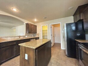 601 W Little Dipper Dr in Killeen, TX - Building Photo - Building Photo