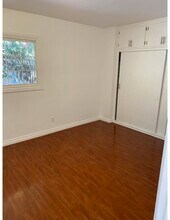 11614 Hamlin St, Unit B in North Hollywood, CA - Building Photo - Building Photo