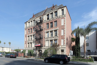 The Garfield Apartments in Los Angeles, CA - Building Photo - Building Photo