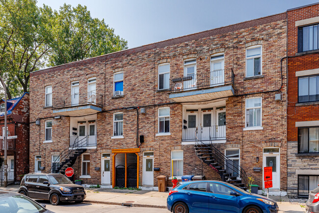 750 Sainte-Marguerite Rue