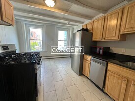 232 Cambridge St in Boston, MA - Building Photo