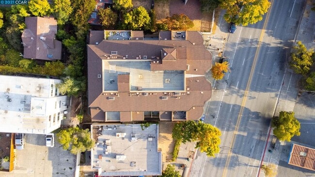 property at 2615 Telegraph Ave