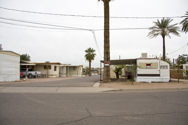 5024 S Central Ave in Phoenix, AZ - Foto de edificio - Building Photo