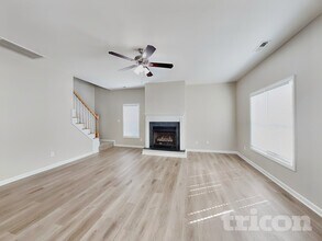 5513 Landreaux Dr in Raleigh, NC - Foto de edificio - Building Photo