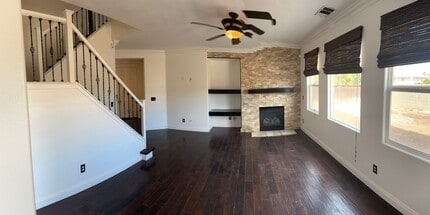 136 Half Dome Way in Perris, CA - Building Photo - Building Photo