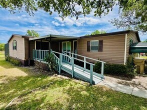 6814 Redwing Rd in Groveland, FL - Building Photo - Building Photo