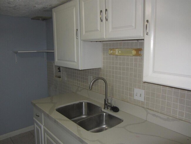 9714 Galaxy St photo'