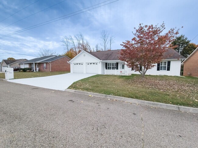 7831 Wisdom Ln in Knoxville, TN - Building Photo - Building Photo