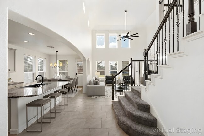 2923 Golden Honey Ln in Richmond, TX - Foto de edificio - Building Photo