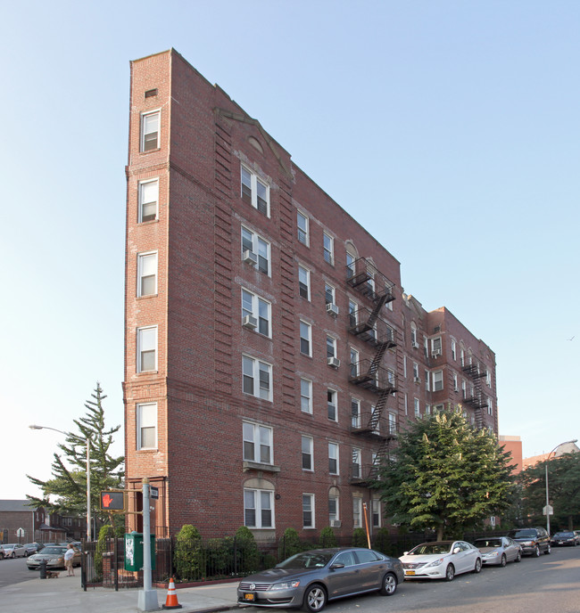 2828 Kings Hwy in Brooklyn, NY - Building Photo - Building Photo