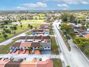 7570 NW 173rd Ln in Hialeah, FL - Building Photo - Building Photo
