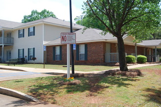 Indian Hills Estates in Talladega, AL - Building Photo - Building Photo