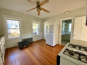 21-23-23 Bow St in Arlington, MA - Foto de edificio - Building Photo