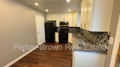 204 E 735 S in Centerville, UT - Building Photo - Building Photo