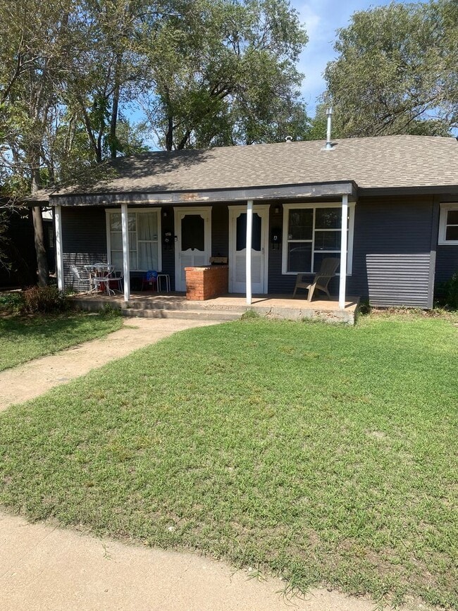 property at 2218 18th St