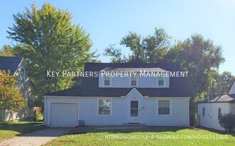 7809 Madison Ave in Kansas City, MO - Building Photo