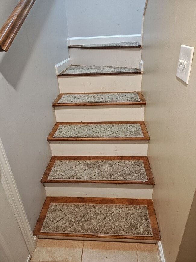 32 Scooter Ln in Hicksville, NY - Building Photo - Building Photo