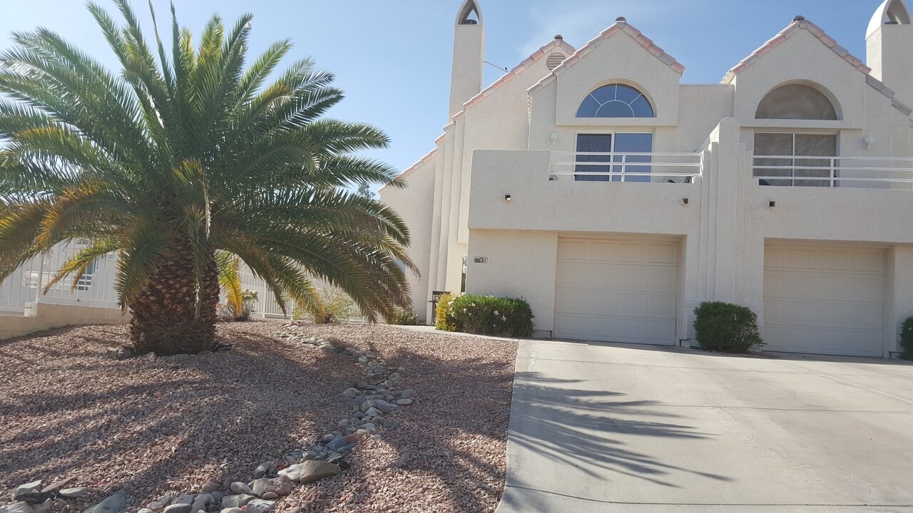 420 Acoma Blvd S in Lake Havasu City, AZ - Building Photo