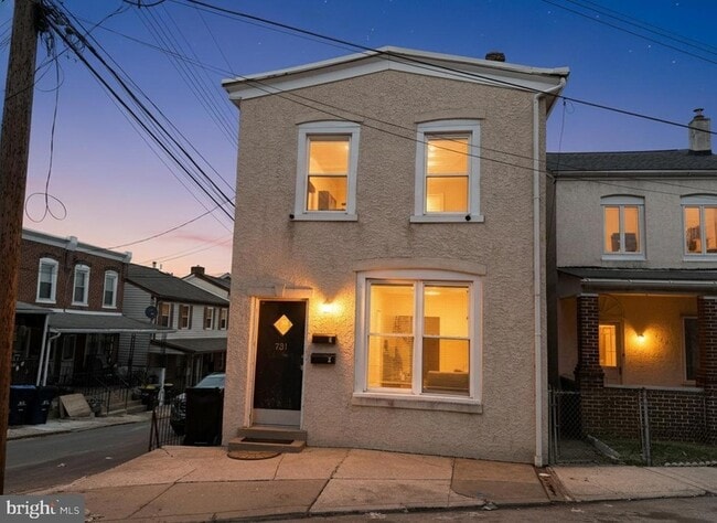 property at 731 E 4th St