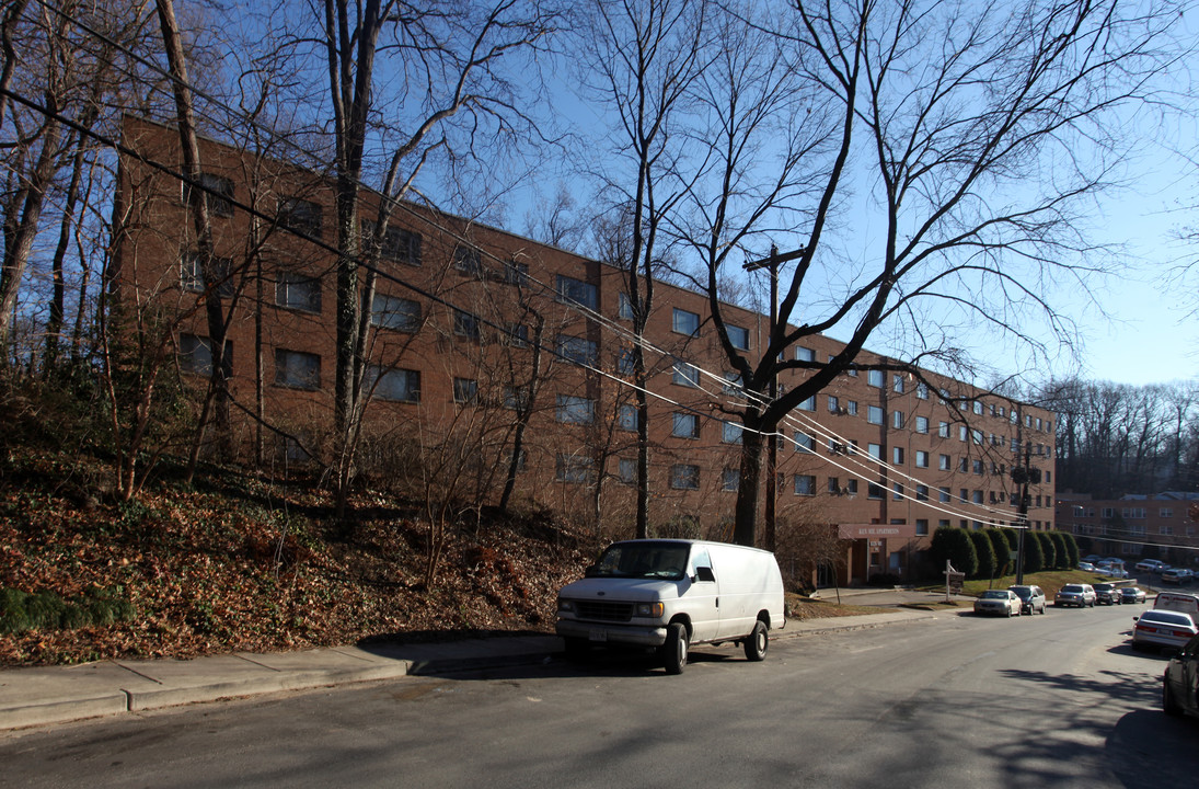 Ken Mil Apartments in Silver Spring, MD - Building Photo