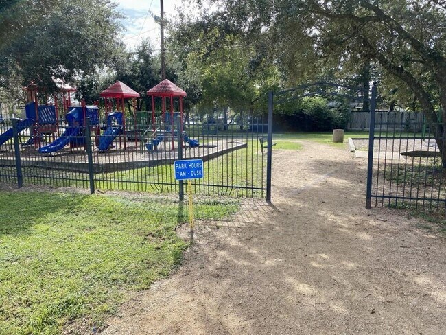 1801 Campbell Rd in Houston, TX - Building Photo - Building Photo