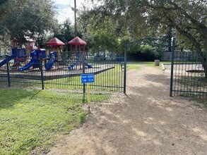 1801 Campbell Rd in Houston, TX - Building Photo - Building Photo