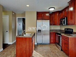 1116 Chinook Cir in Clarksville, TN - Foto de edificio - Building Photo