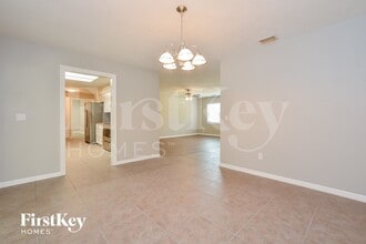 971 Buttercup Terrace in Deltona, FL - Foto de edificio - Building Photo