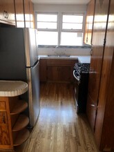 1466 S Sherbourne Dr in Los Angeles, CA - Building Photo - Building Photo