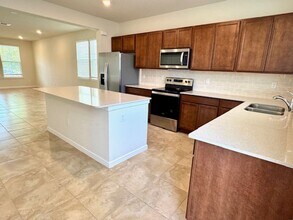 10457 Folly Bch Rd in Orlando, FL - Foto de edificio - Building Photo