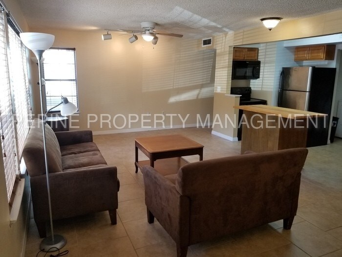 2601 SW Archer Rd-Unit -APT 125 in Gainesville, FL - Building Photo