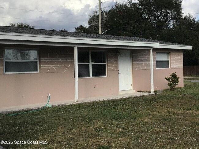 2360 Warwick Rd in Melbourne, FL - Building Photo - Building Photo