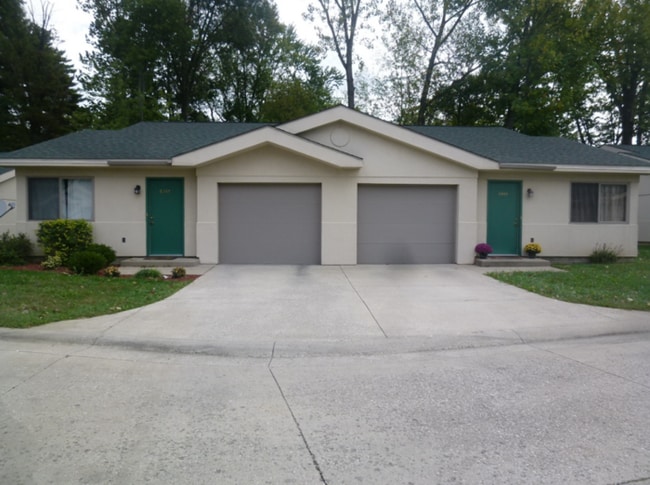 6464 Allendale Blvd in Terre Haute, IN - Building Photo - Building Photo