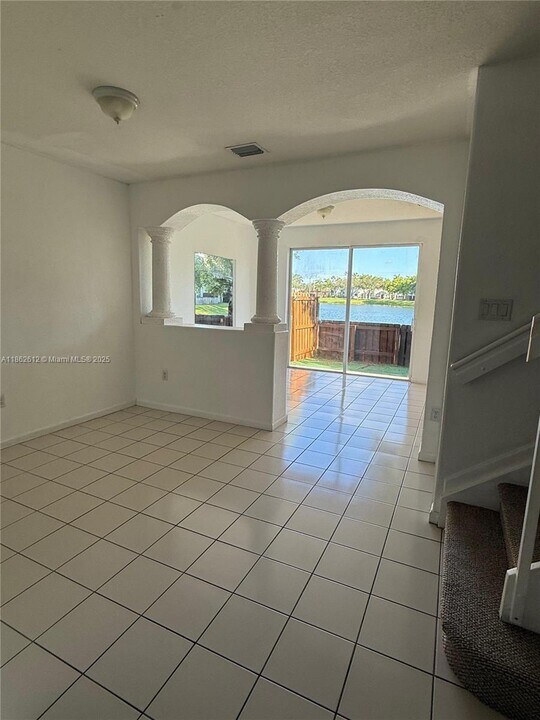 1416 SE 24th Ct in Homestead, FL - Building Photo