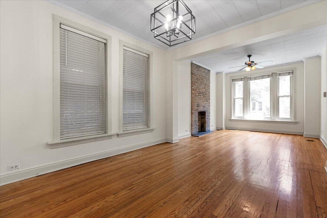3046 N Kenmore Ave in Chicago, IL - Building Photo