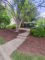 600 Reusens Rd in Lynchburg, VA - Building Photo