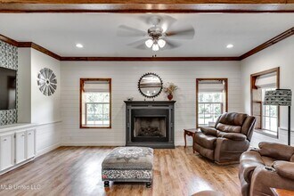 1998 MS-16 in Carthage, MS - Building Photo - Building Photo