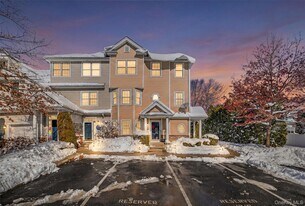1310 Half Moon Bay Dr in Croton-on-Hudson, NY - Building Photo