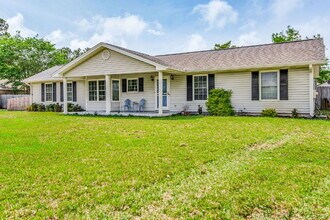 5272 Choctaw Ave in Pensacola, FL - Foto de edificio - Building Photo